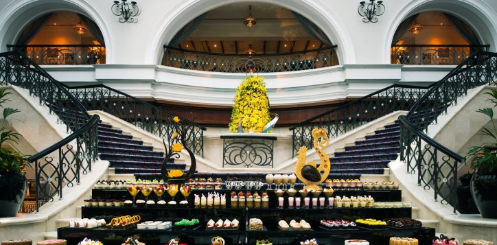 fountain-food-display-during-brunch-3